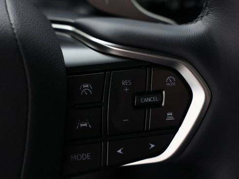 Used 2025 Lexus GX 550 w/ Accessory Package (Z1) image 27