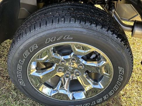 New 2026 RAM 1500 4x4 Crew Cab image 33