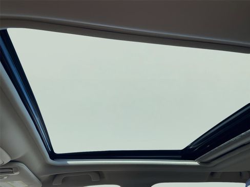 Used 2023 Subaru Forester Touring image 37