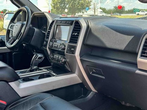 Used 2020 Ford F150 Lariat RWD image 21
