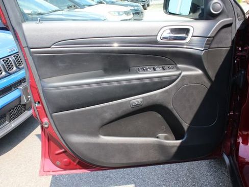 Used 2021 Jeep Grand Cherokee Limited AWD/4WD image 20
