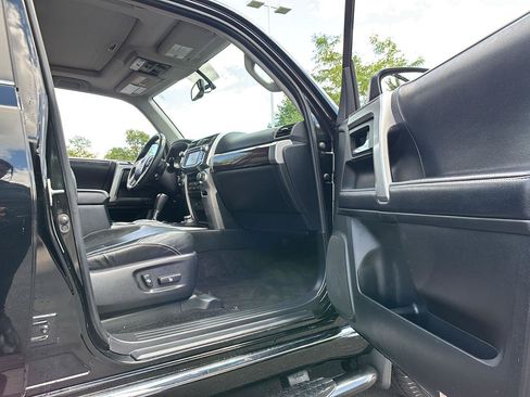 Used 2017 Toyota 4Runner Limited AWD/4WD image 14