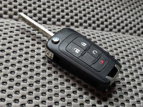 Used 2017 Chevrolet Equinox LT w/ Convenience Package image 32