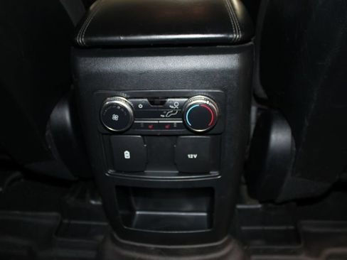 Used 2020 Ford Explorer XLT w/ Comfort Package RWD image 32