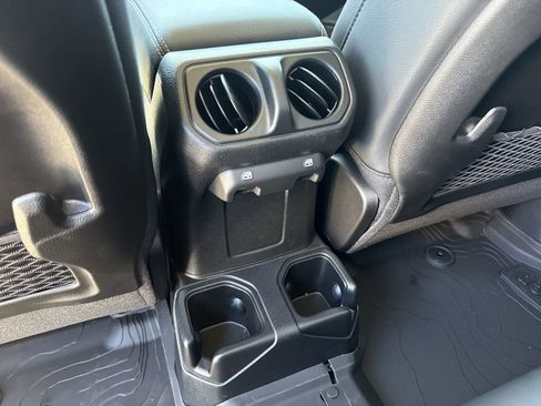 New 2026 Jeep Gladiator Sport AWD/4WD image 24