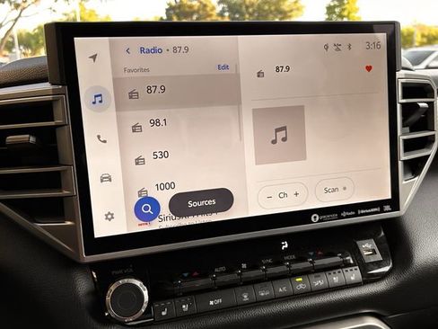 Used 2024 Toyota Tundra Limited image 21