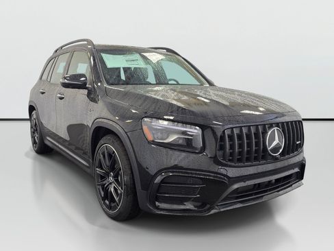 New 2026 Mercedes-Benz GLB 35 AMG 4MATIC image 8