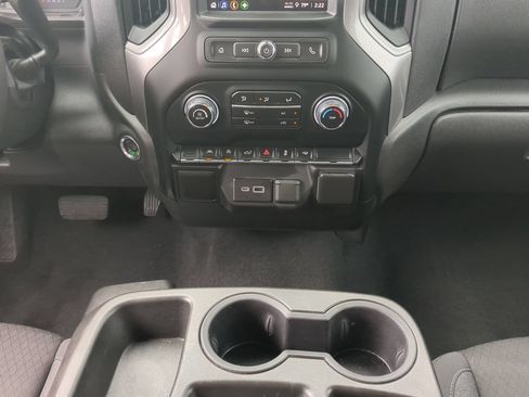 Used 2022 Chevrolet Silverado 1500 Custom RWD image 18