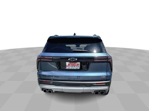 Used 2025 Chevrolet Traverse Z71 w/ LPO, Illumination Package AWD/4WD image 7