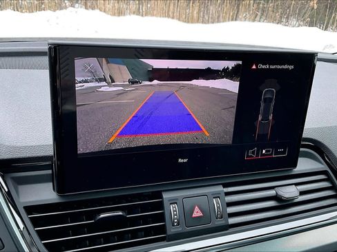 Used 2024 Audi Q5 2.0T Premium image 29