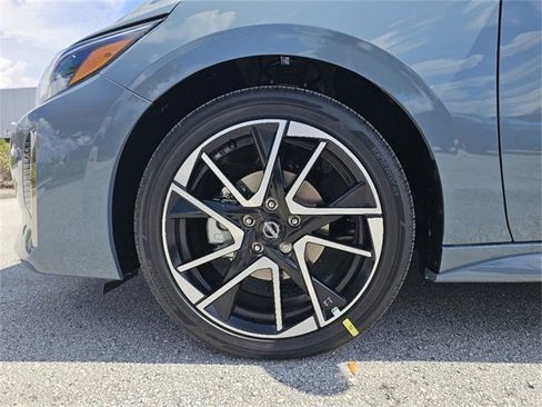 New 2025 Nissan Sentra SR image 25