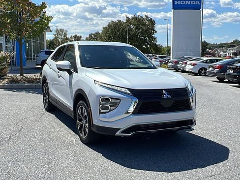 Used 2022 Mitsubishi Eclipse Cross SEL image 1