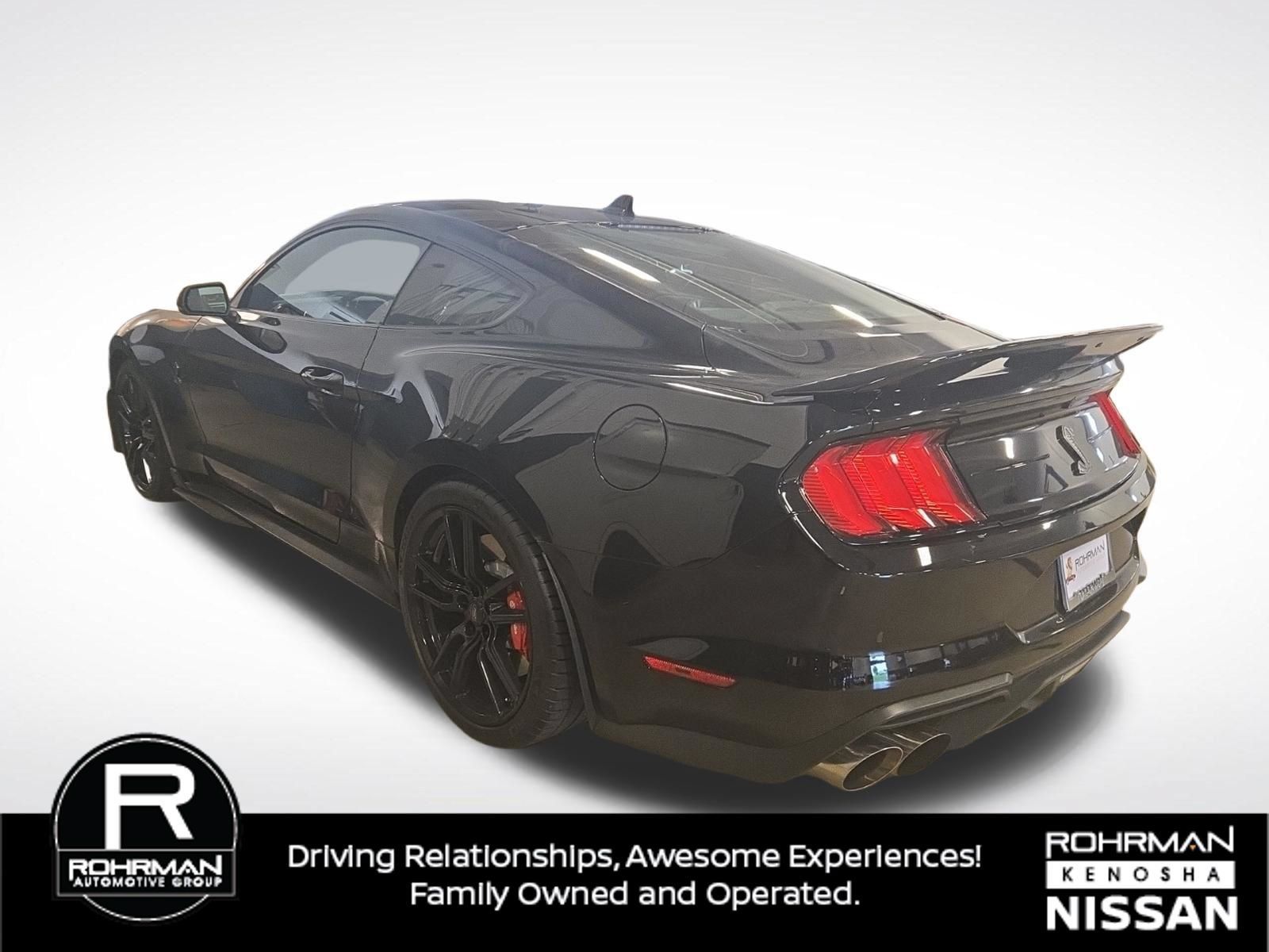 Used 2021 Ford Mustang Shelby GT500 w/ Technology Package RWD image 2