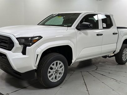 New 2026 Toyota Tacoma SR