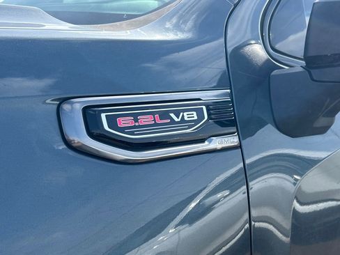 Used 2019 GMC Sierra 1500 AT4 w/ Off Road Performance Package image 2