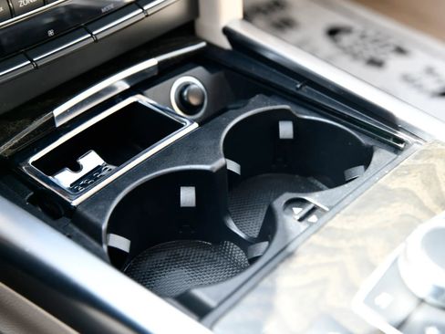 Used 2016 Mercedes-Benz E 350 4MATIC Sedan image 23