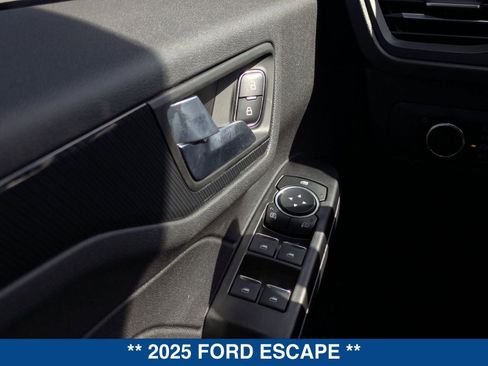 New 2025 Ford Escape ST-Line w/ Tech Pack #1 image 24