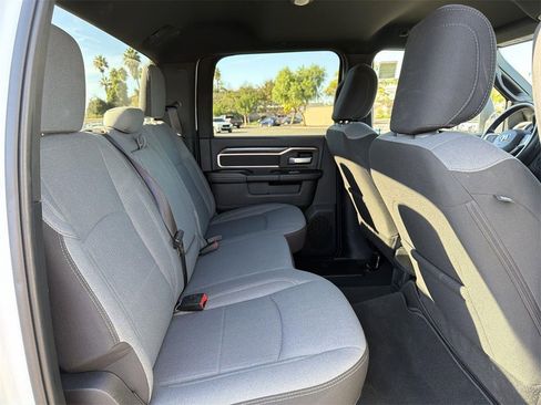 Used 2024 RAM 2500 Big Horn image 28
