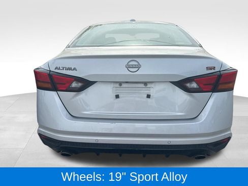 Used 2024 Nissan Altima 2.5 SR FWD image 8