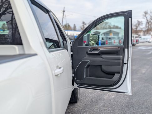 Used 2025 Chevrolet Silverado 2500 LT w/ All Star Edition image 43