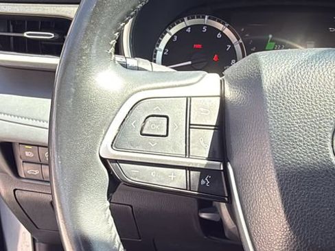 Used 2024 Toyota Highlander XLE AWD/4WD image 22
