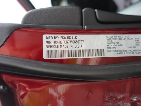 Used 2021 Jeep Grand Cherokee Trailhawk image 10