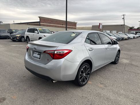 Used 2016 Toyota Corolla S Premium image 6