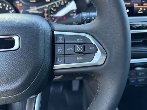 New 2026 Jeep Compass Limited image 24