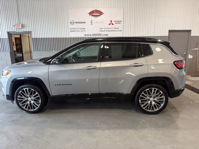 Used 2022 Jeep Compass Limited w/ Elite Group AWD/4WD image 7