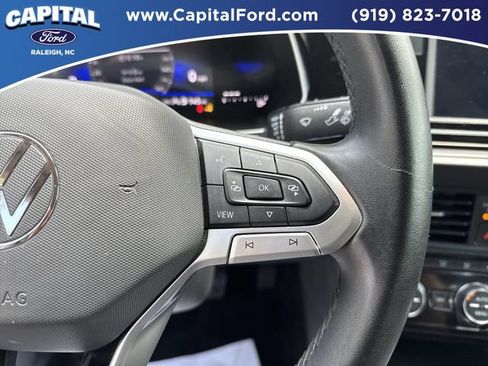 Used 2024 Volkswagen Jetta SE FWD image 23