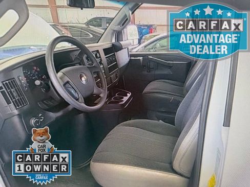 Used 2024 Chevrolet Express 2500 w/ Driver Convenience Package RWD image 4