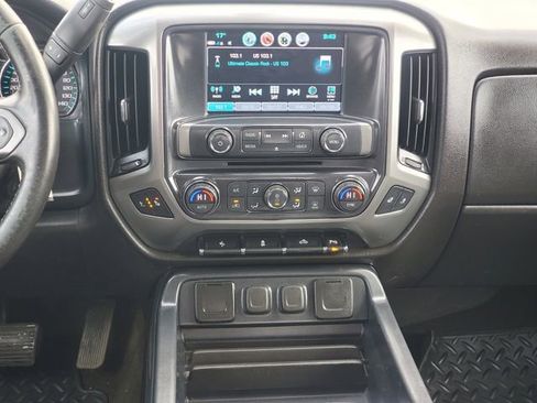 Used 2018 Chevrolet Silverado 1500 LT w/ All Star Edition image 27