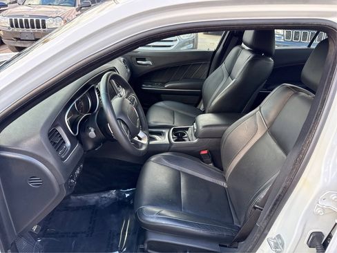Used 2016 Dodge Charger SXT w/ AWD Plus Group image 11