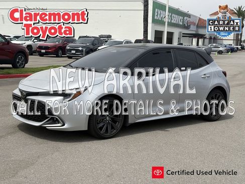 Certified 2025 Toyota Corolla XSE FWD image 1