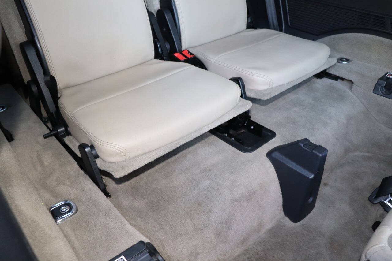 Used 2009 Land Rover LR3 HSE AWD/4WD image 48