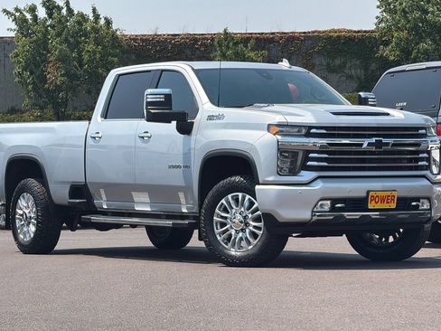 Used 2022 Chevrolet Silverado 3500 High Country w/ Safety Package II AWD/4WD image 2