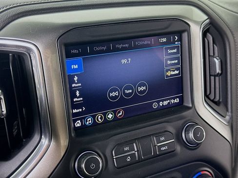 Used 2020 Chevrolet Silverado 1500 LT Trail Boss AWD/4WD image 27