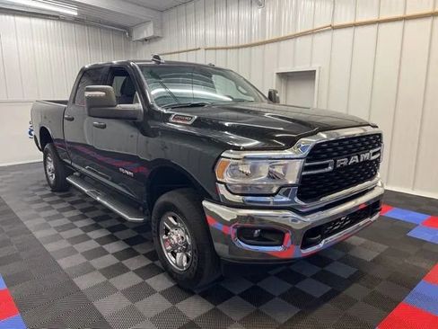 Used 2024 RAM 2500 Big Horn w/ Bed Utility Group image 2