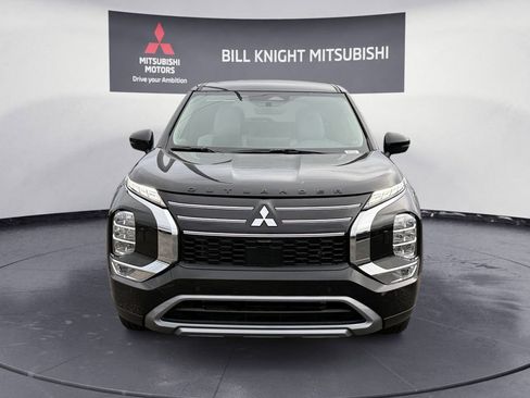 Used 2025 Mitsubishi Outlander SE AWD/4WD image 8