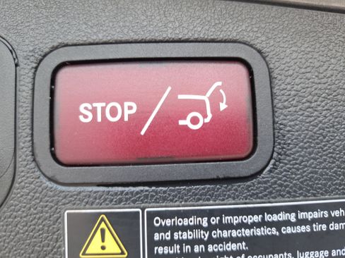 Used 2012 Mercedes-Benz GL 450 4MATIC image 14
