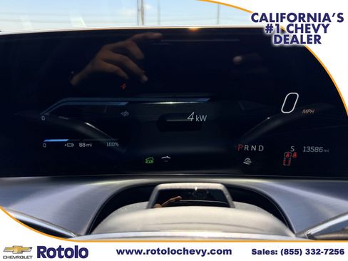 Used 2026 Cadillac Vistiq Platinum w/ LPO, Floor Liner Package AWD/4WD image 21