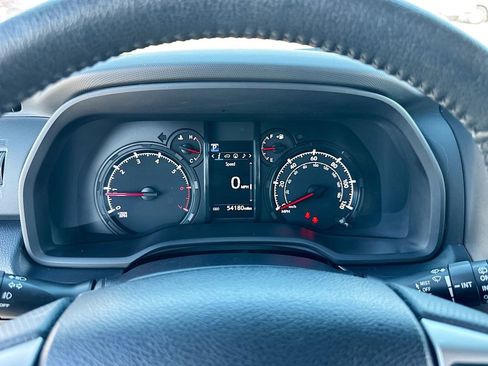 Used 2022 Toyota 4Runner SR5 Premium image 12