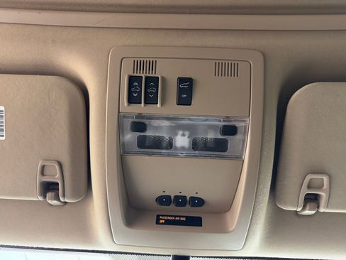 Used 2013 GMC Yukon Denali image 44