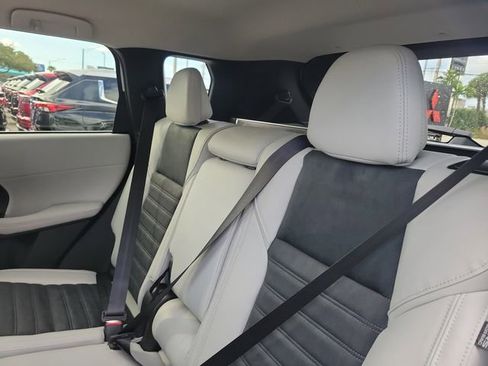 New 2026 Mitsubishi Outlander SE image 13