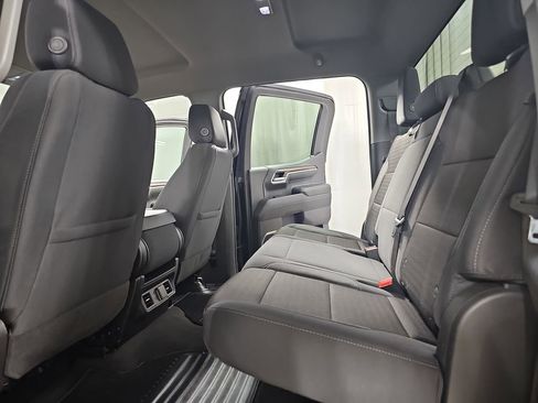 Used 2024 Chevrolet Silverado 1500 LT AWD/4WD image 17