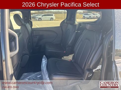 New 2026 Chrysler Pacifica Select image 16