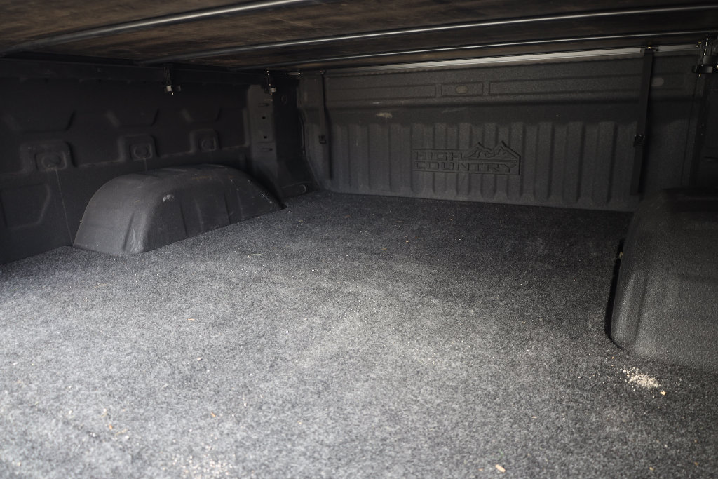 Used 2022 Chevrolet Silverado 1500 High Country w/ High Country Premium Package AWD/4WD image 22