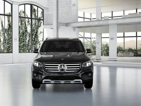 New 2025 Mercedes-Benz GLB 250 4MATIC image 7