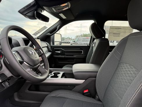 New 2026 RAM 3500 Big Horn AWD/4WD image 10