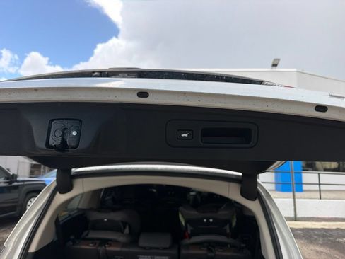 Used 2025 Honda Odyssey Elite image 14